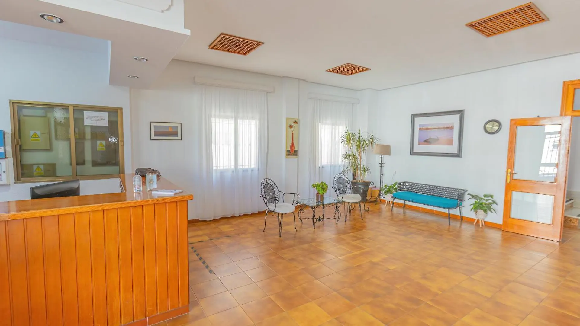 Hotel Tres Jotas Conil Conil De La Frontera Spain